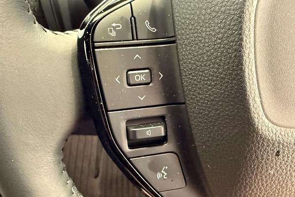 2024 Toyota bZ4X XEAM10R