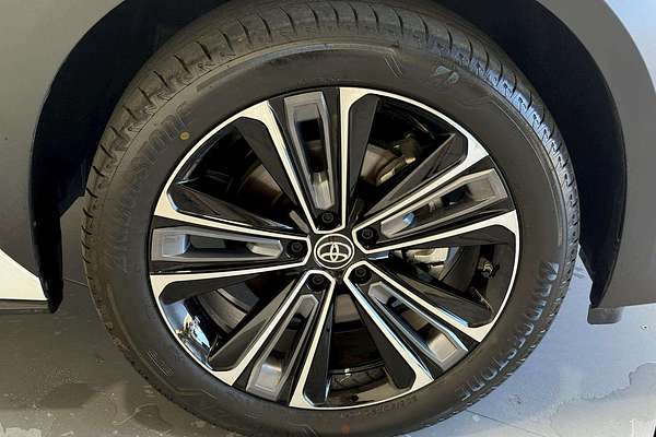 2024 Toyota bZ4X XEAM10R