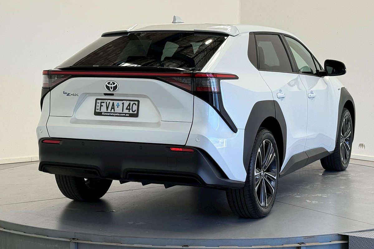 2024 Toyota bZ4X XEAM10R