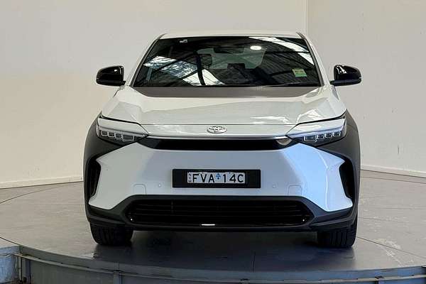 2024 Toyota bZ4X XEAM10R