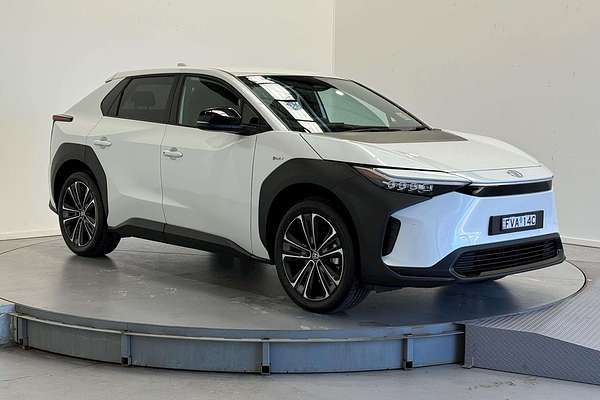 2024 Toyota bZ4X XEAM10R