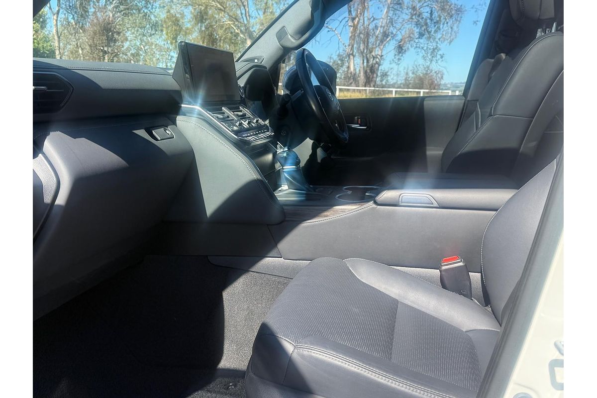 2021 Toyota Landcruiser Sahara FJA300R