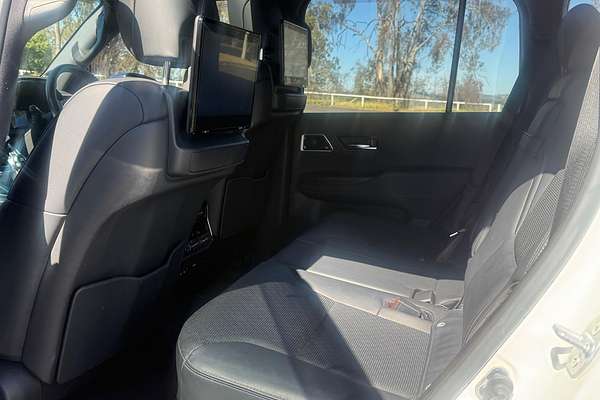 2021 Toyota Landcruiser Sahara FJA300R