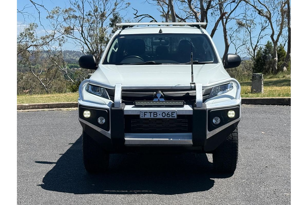 2019 Mitsubishi Triton GLX MR 4X4