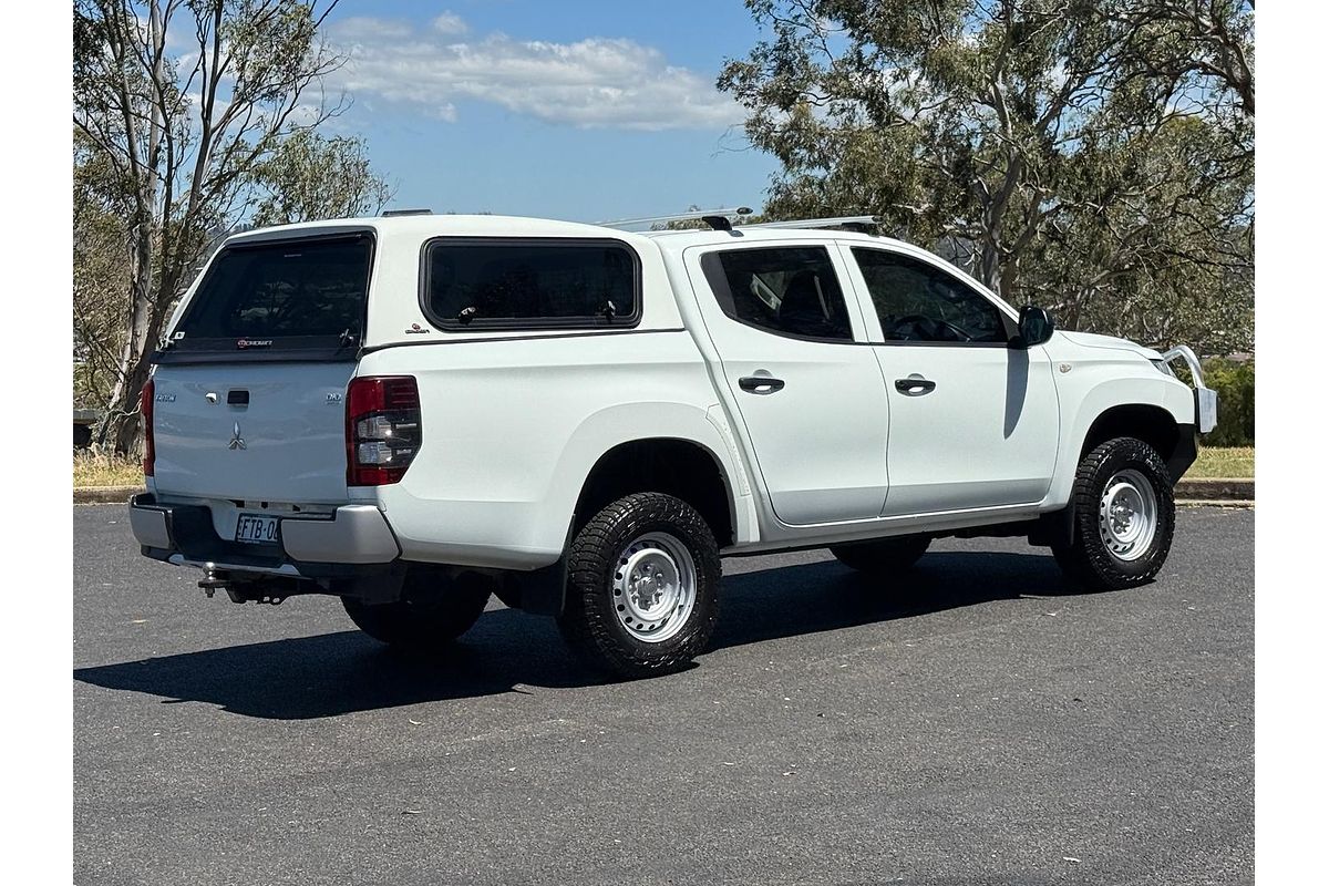 2019 Mitsubishi Triton GLX MR 4X4