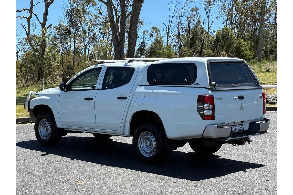 2019 Mitsubishi Triton GLX MR 4X4