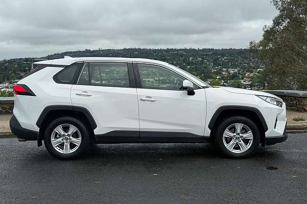2020 Toyota RAV4 GX MXAA52R