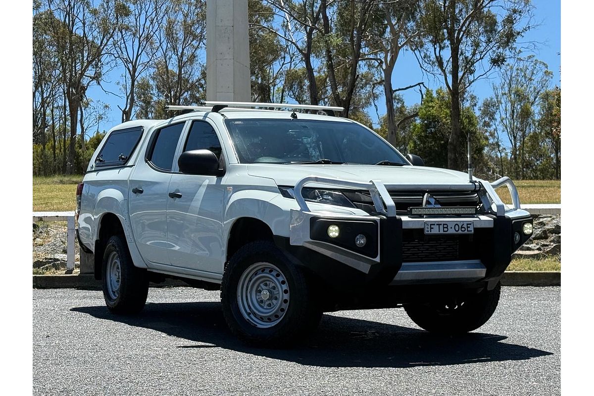 2019 Mitsubishi Triton GLX MR 4X4