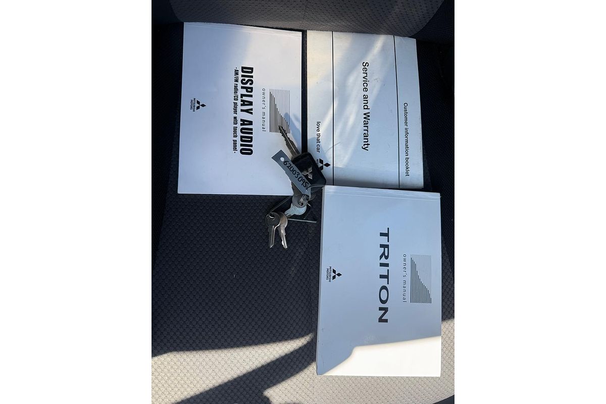 2019 Mitsubishi Triton GLX MR 4X4