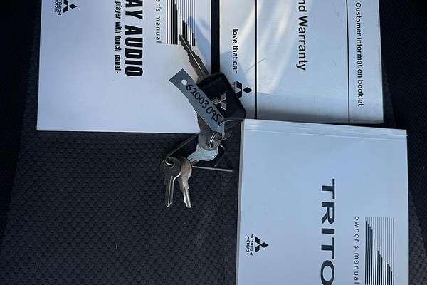 2019 Mitsubishi Triton GLX MR 4X4