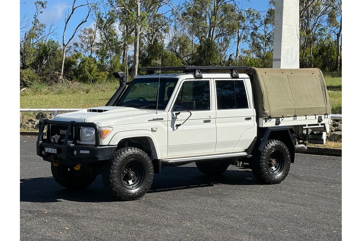 2021 Toyota LC Military LC Military GXL 4.5L T Diesel Manual Dual Cab Chassis