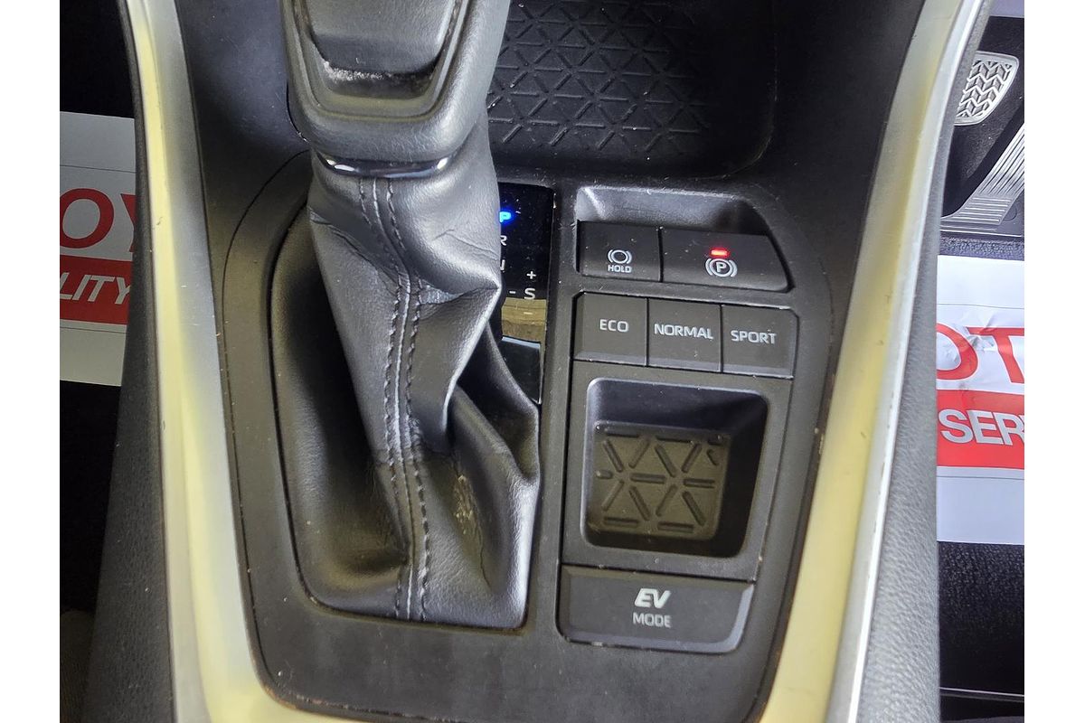 2020 Toyota RAV4 GX AXAH52R