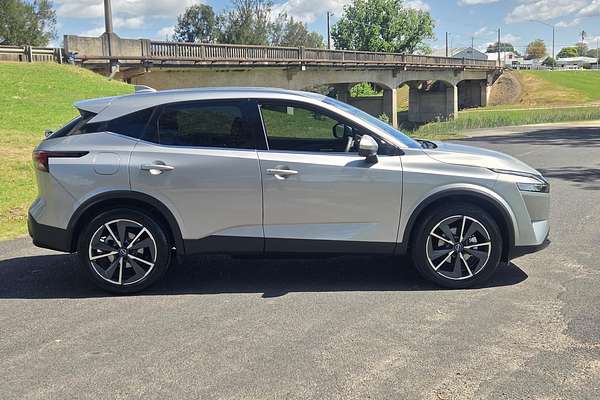 2024 Nissan QASHQAI ST-L J12