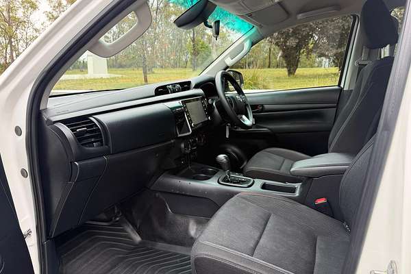 2020 Toyota Hilux SR GUN126R 4X4