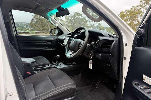 2020 Toyota Hilux SR GUN126R 4X4