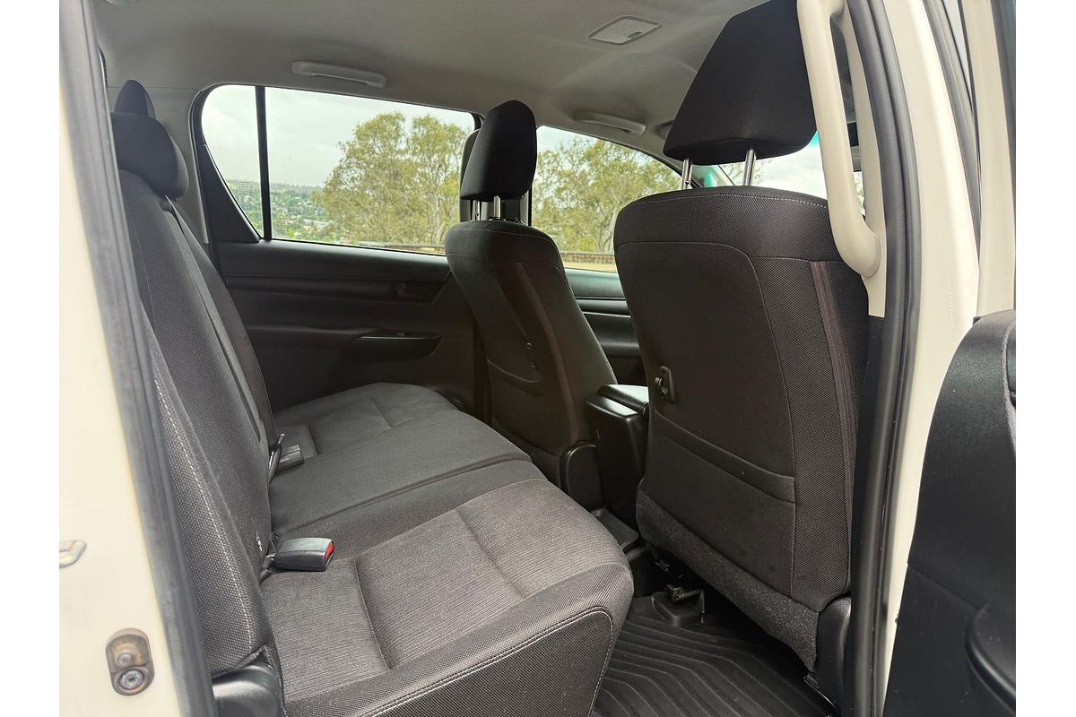 2020 Toyota Hilux SR GUN126R 4X4