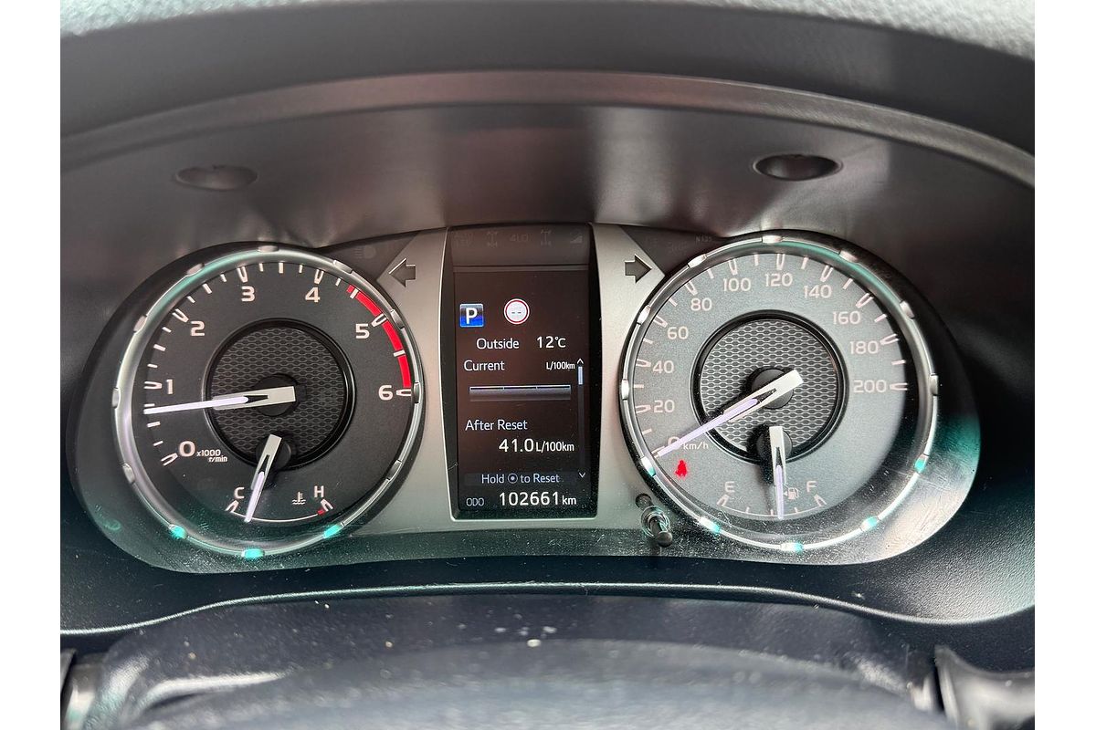 2020 Toyota Hilux SR GUN126R 4X4