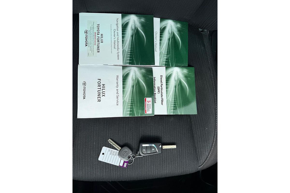 2020 Toyota Hilux SR GUN126R 4X4