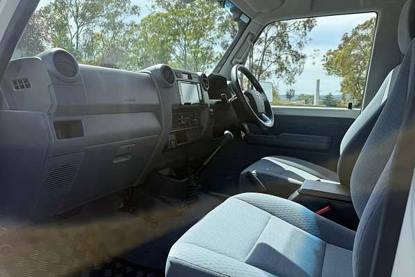 2025 Toyota LC Military LC Military GXL 4.5L T Diesel Manual Single C/Chassis