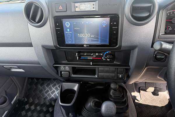 2025 Toyota LC Military LC Military GXL 4.5L T Diesel Manual Single C/Chassis