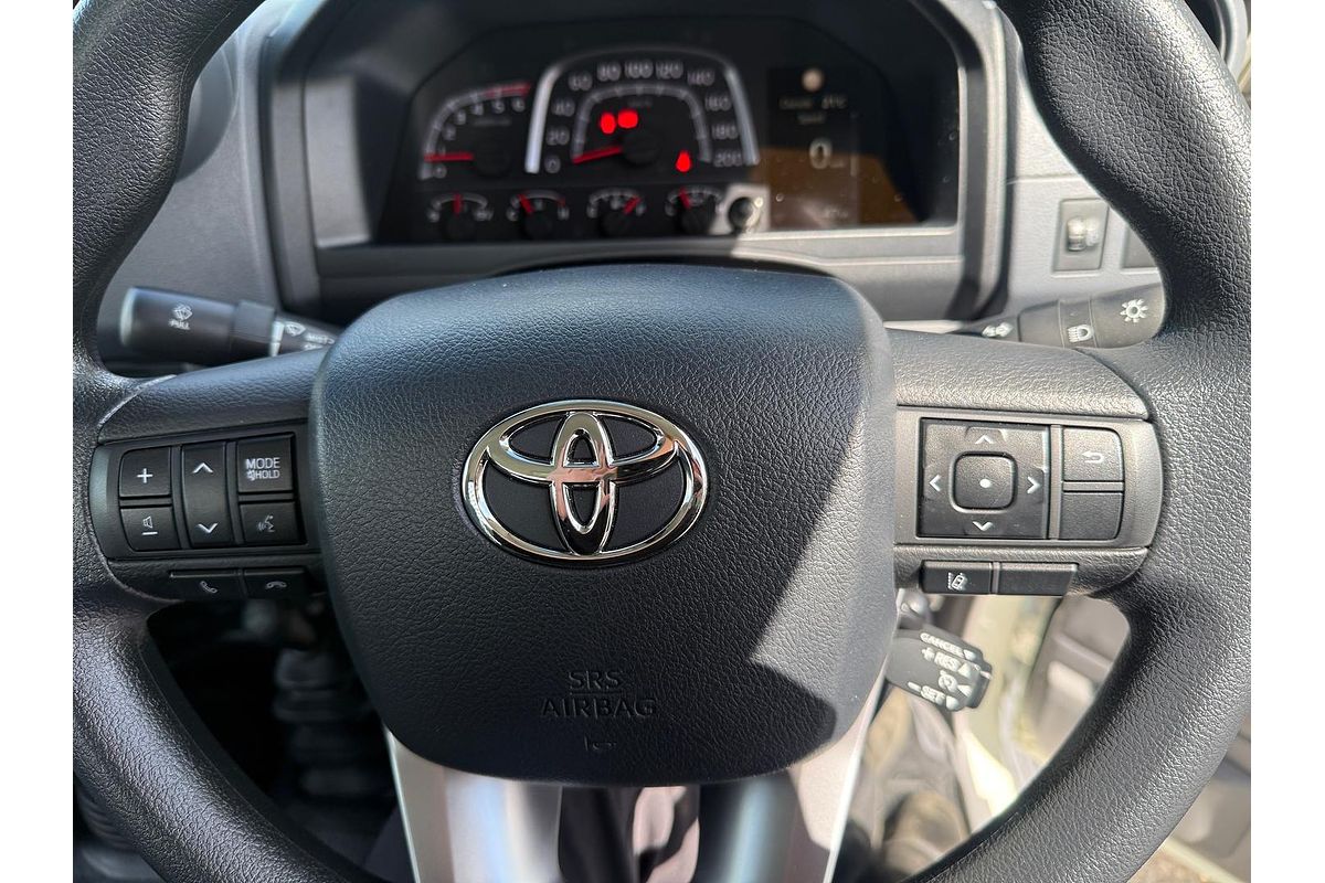 2025 Toyota LC Military LC Military GXL 4.5L T Diesel Manual Single C/Chassis