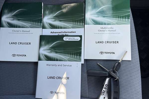 2025 Toyota LC Military LC Military GXL 4.5L T Diesel Manual Single C/Chassis