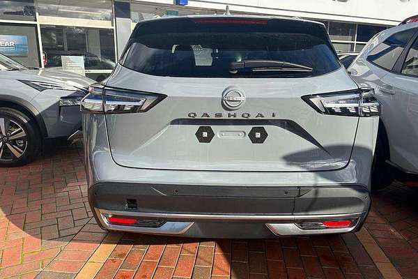 2025 Nissan QASHQAI Ti J12