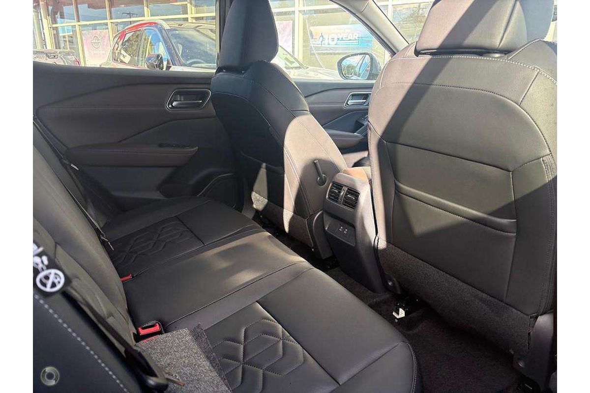 2025 Nissan QASHQAI Ti J12