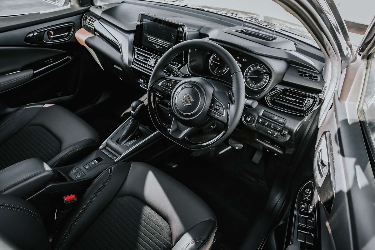 2025 Suzuki Fronx Hybrid GLX KW