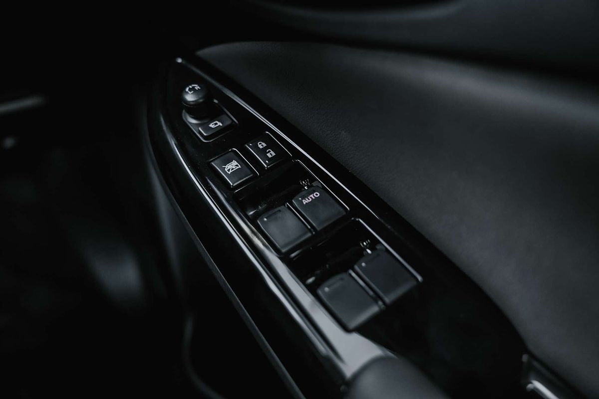 2025 Suzuki Fronx Hybrid GLX KW