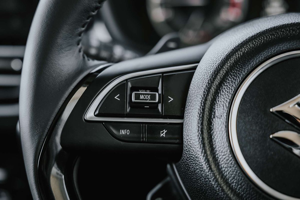 2025 Suzuki Fronx Hybrid GLX KW