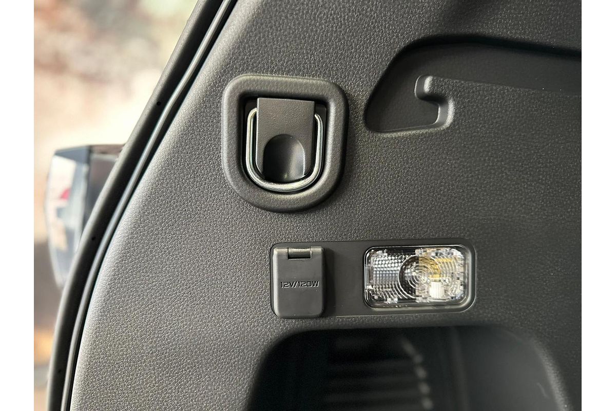 2025 Isuzu MU-X LS-T