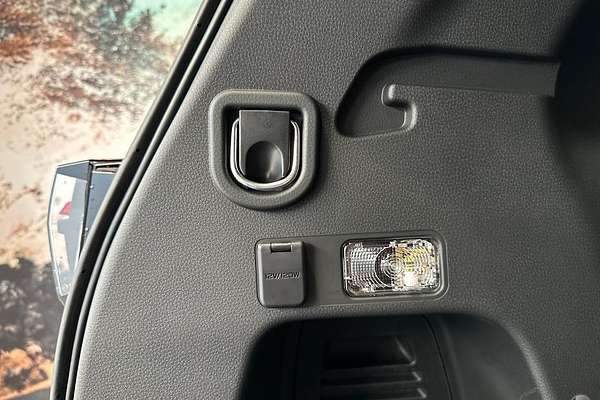 2025 Isuzu MU-X LS-T