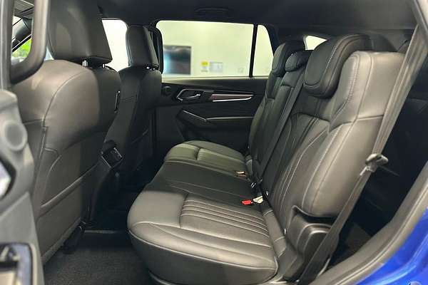 2025 Isuzu MU-X LS-T