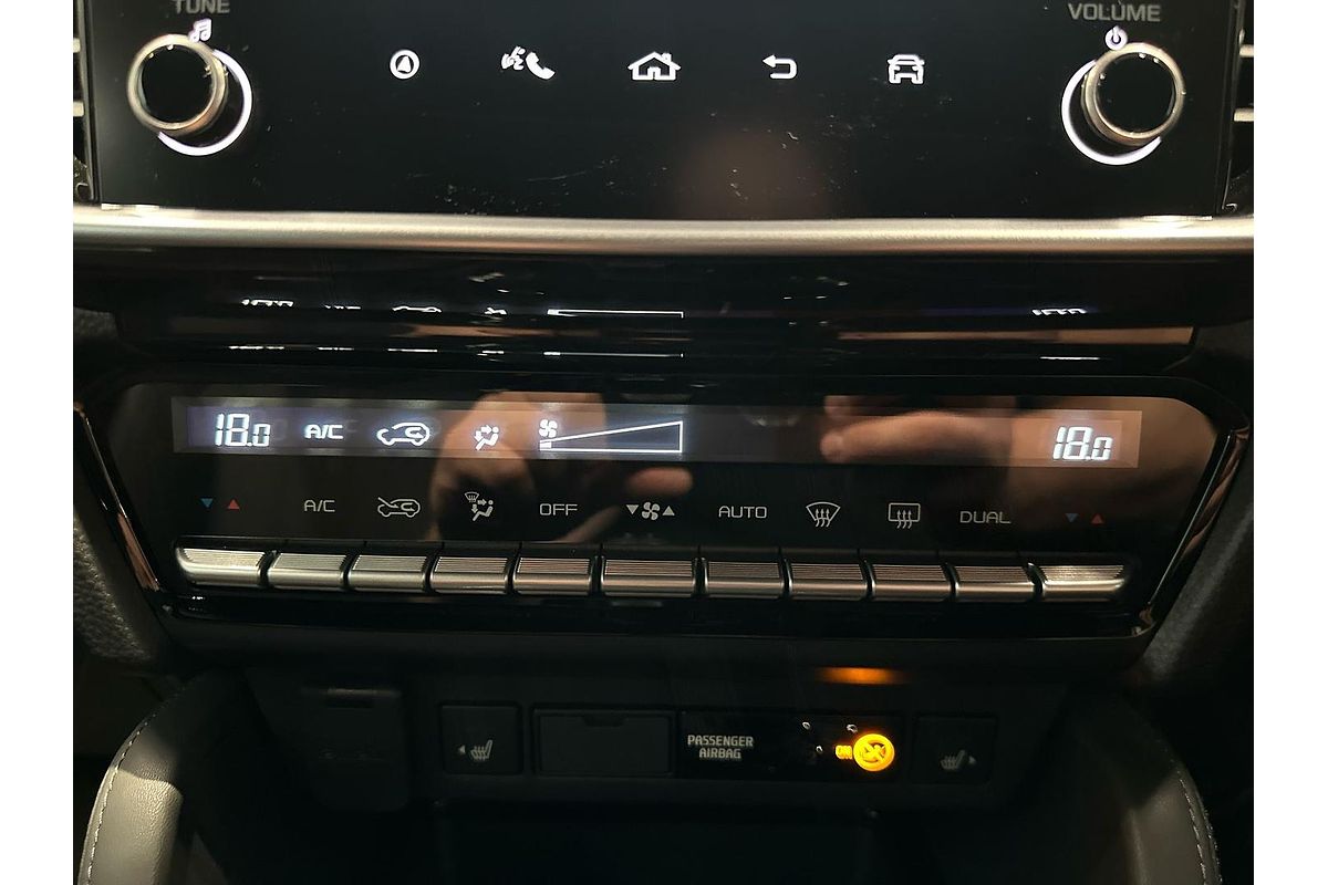 2025 Isuzu MU-X X-TERRAIN