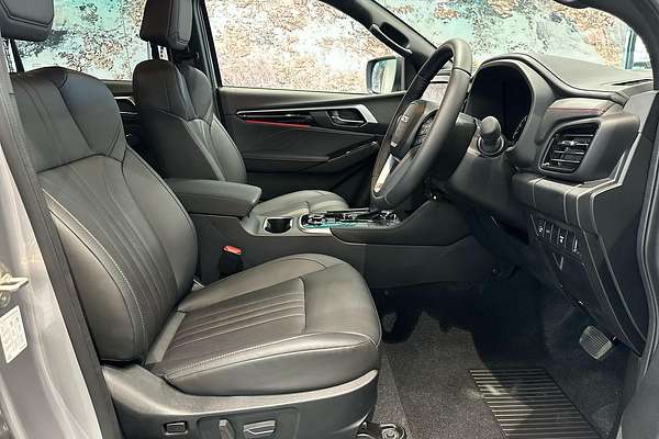 2025 Isuzu MU-X X-TERRAIN