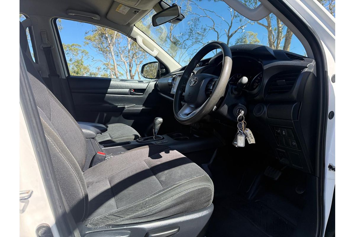2019 Toyota Hilux SR GUN126R 4X4