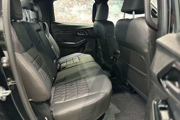 2025 Isuzu D-MAX X-TERRAIN 4X4