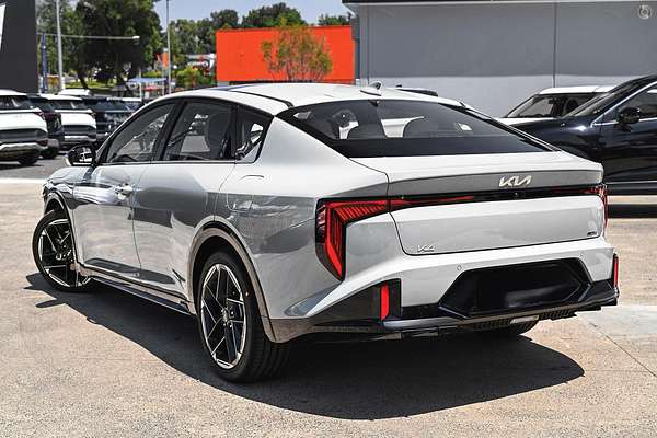 2025 Kia K4 GT-Line CL4m