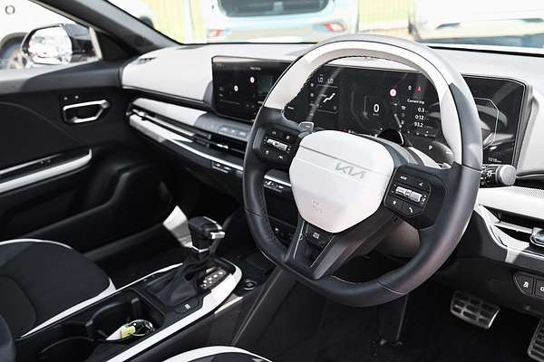 2025 Kia K4 GT-Line CL4m