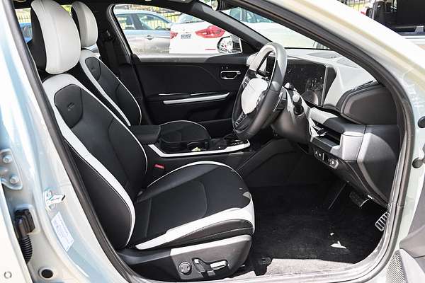 2025 Kia K4 GT-Line CL4m