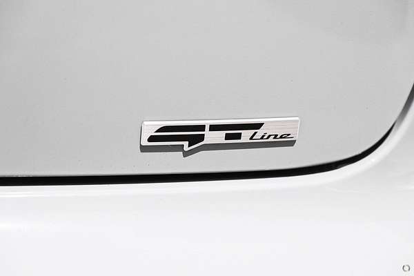 2025 Kia K4 GT-Line CL4m