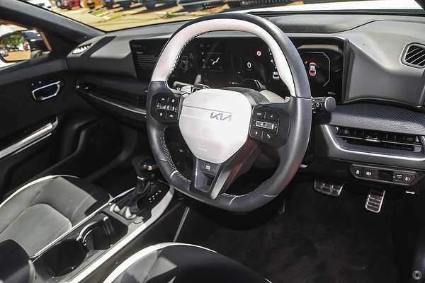 2025 Kia K4 GT-Line CL4m