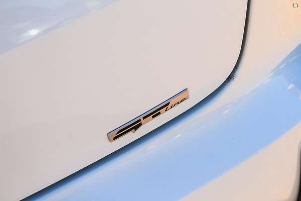 2025 Kia K4 GT-Line CL4m