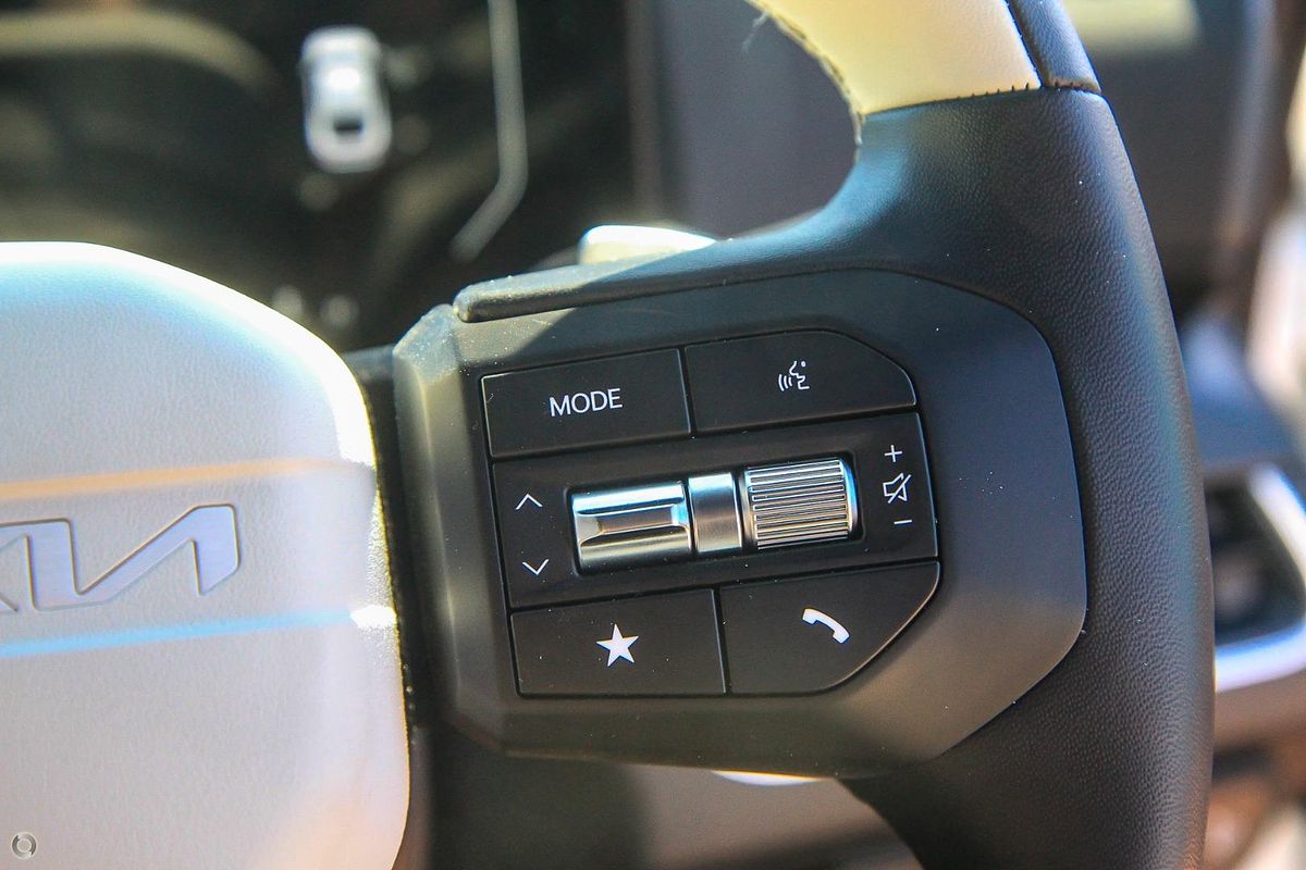 2025 Kia K4 GT-Line CL4m