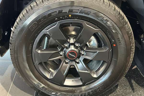 2025 Isuzu D-MAX X-TERRAIN 4X4