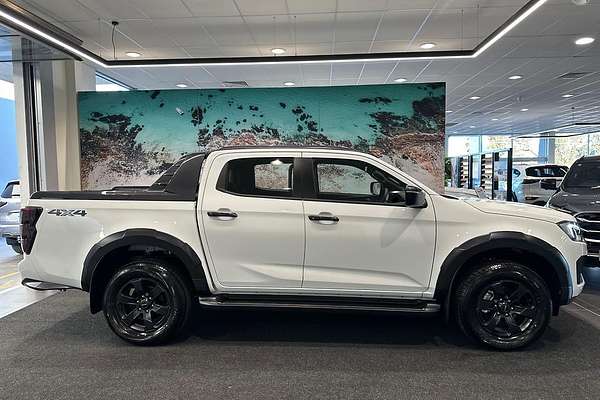 2025 Isuzu D-MAX X-TERRAIN 4X4