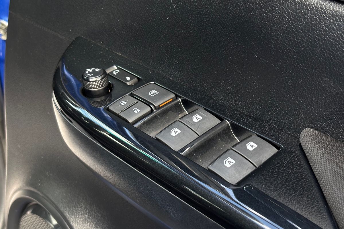 2022 Toyota Hilux SR5 GUN126R 4X4