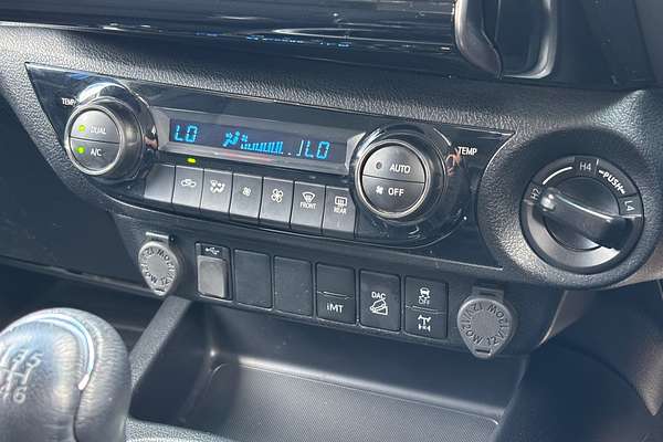 2022 Toyota Hilux SR5 GUN126R 4X4