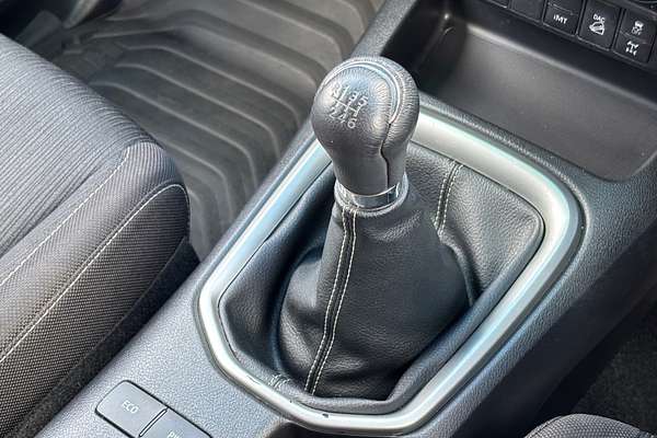 2022 Toyota Hilux SR5 GUN126R 4X4